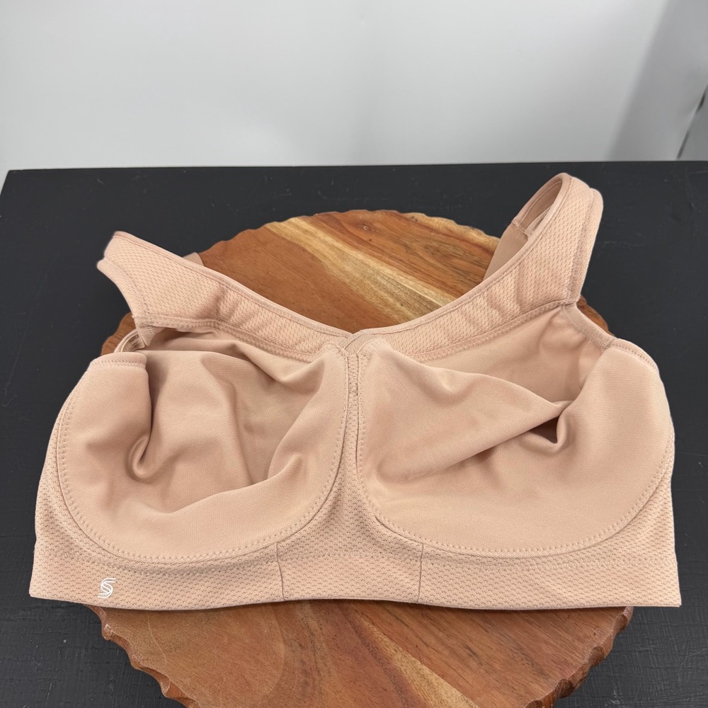 Glamorise‎ sports bra nude 34F magic lift seamless